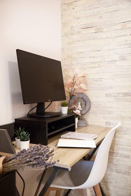 Rb - Urban Loft Retreat, Comfort & Good Location Walencja Zewnętrze zdjęcie